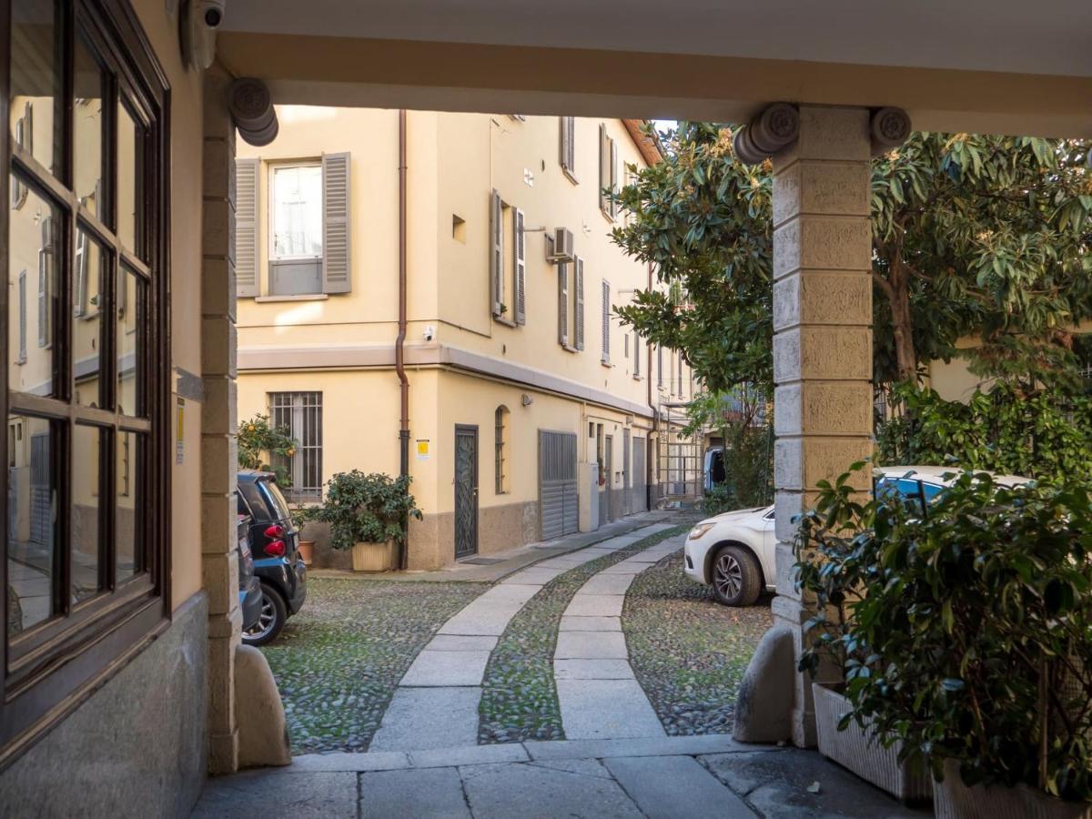 The Best Rent - Studio Nearby Sant'Agostino Metro ミラノ エクステリア 写真