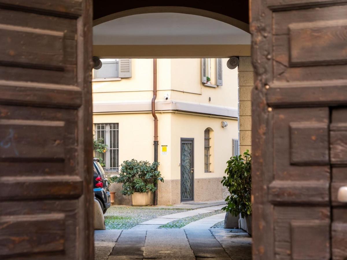 The Best Rent - Studio Nearby Sant'Agostino Metro ミラノ エクステリア 写真